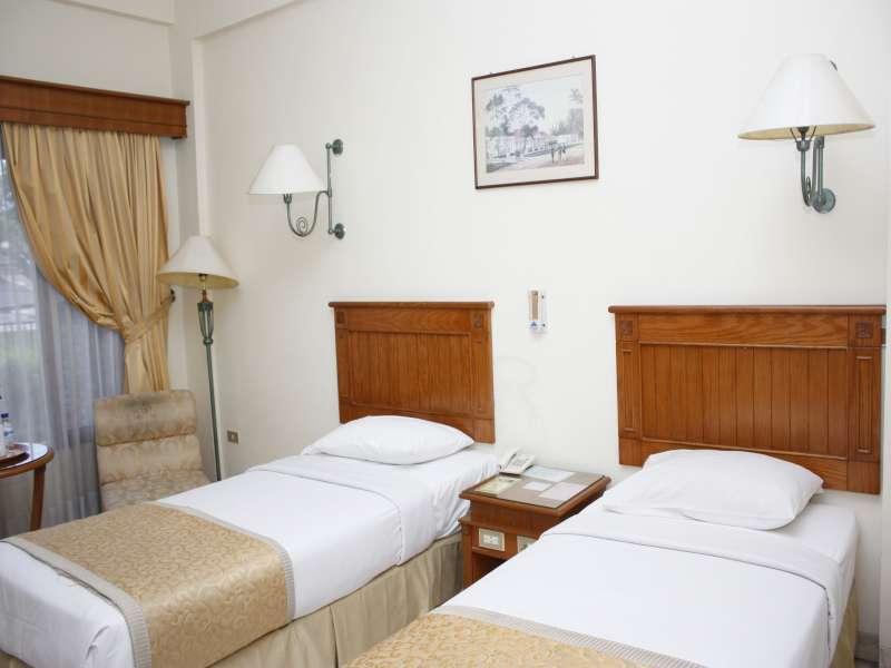 Hotel Parama Puncak Exterior foto