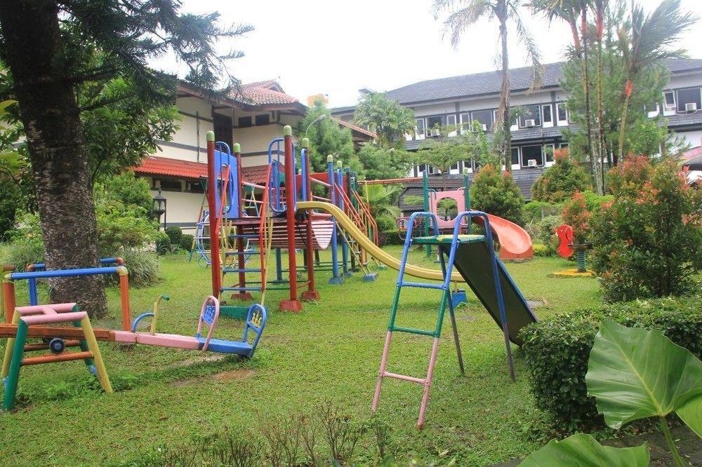 Hotel Parama Puncak Exterior foto